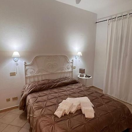 Casa Sabry Apartment ออลเบีย ภายนอก รูปภาพ